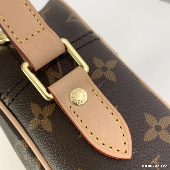 Aaa replica bags BAG MESSENGER VUITTON LOUIS 0808